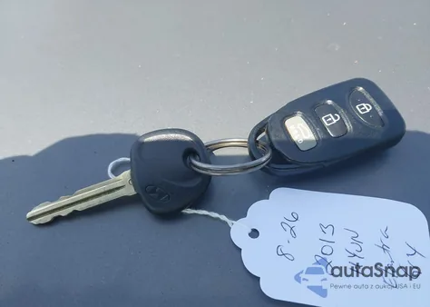 2013 Hyundai Elantra Gls from USA, damaged, VIN 5NPDH4AE4DH360702